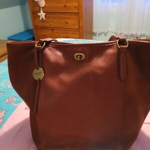 Margot brand leather tote